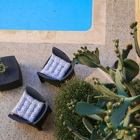 A La Maison B&B Xagħra Екстериор снимка