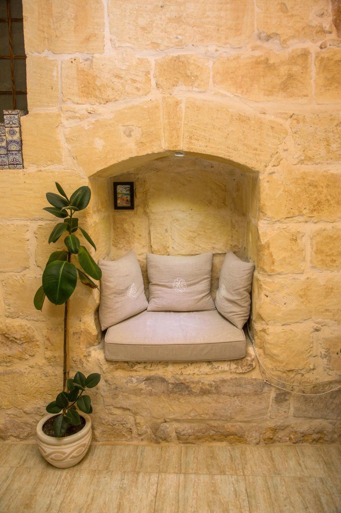 A La Maison B&B Xagħra Екстериор снимка