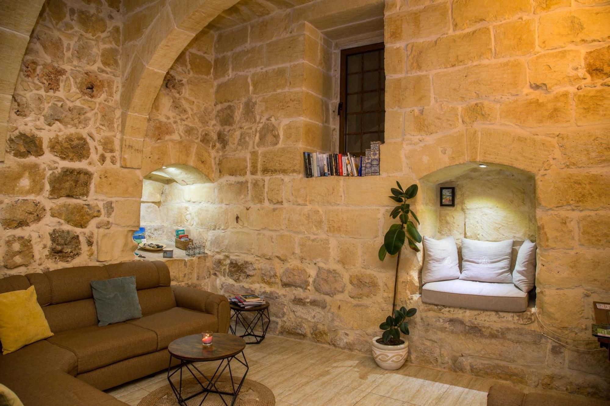 A La Maison B&B Xagħra Екстериор снимка