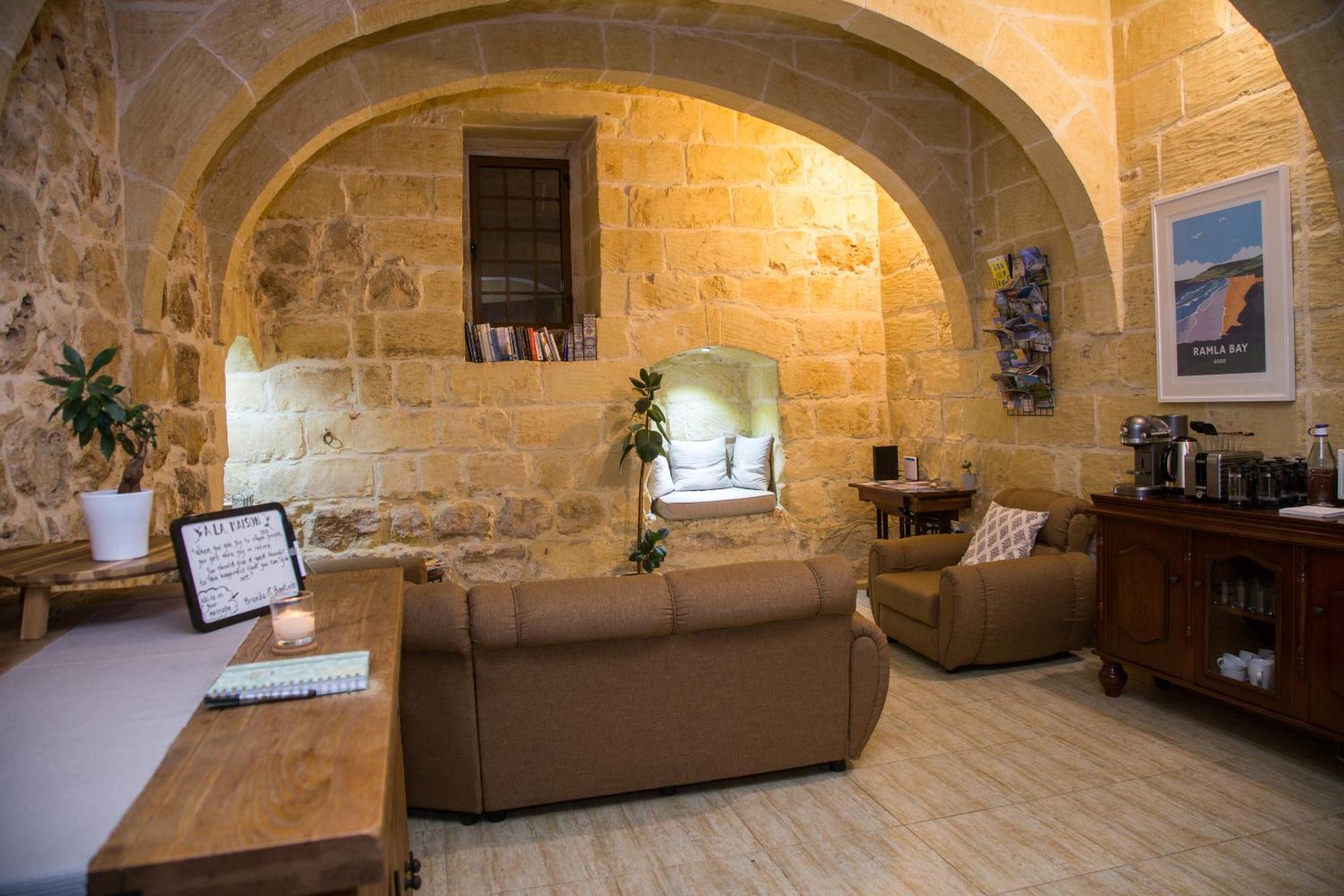 A La Maison B&B Xagħra Екстериор снимка
