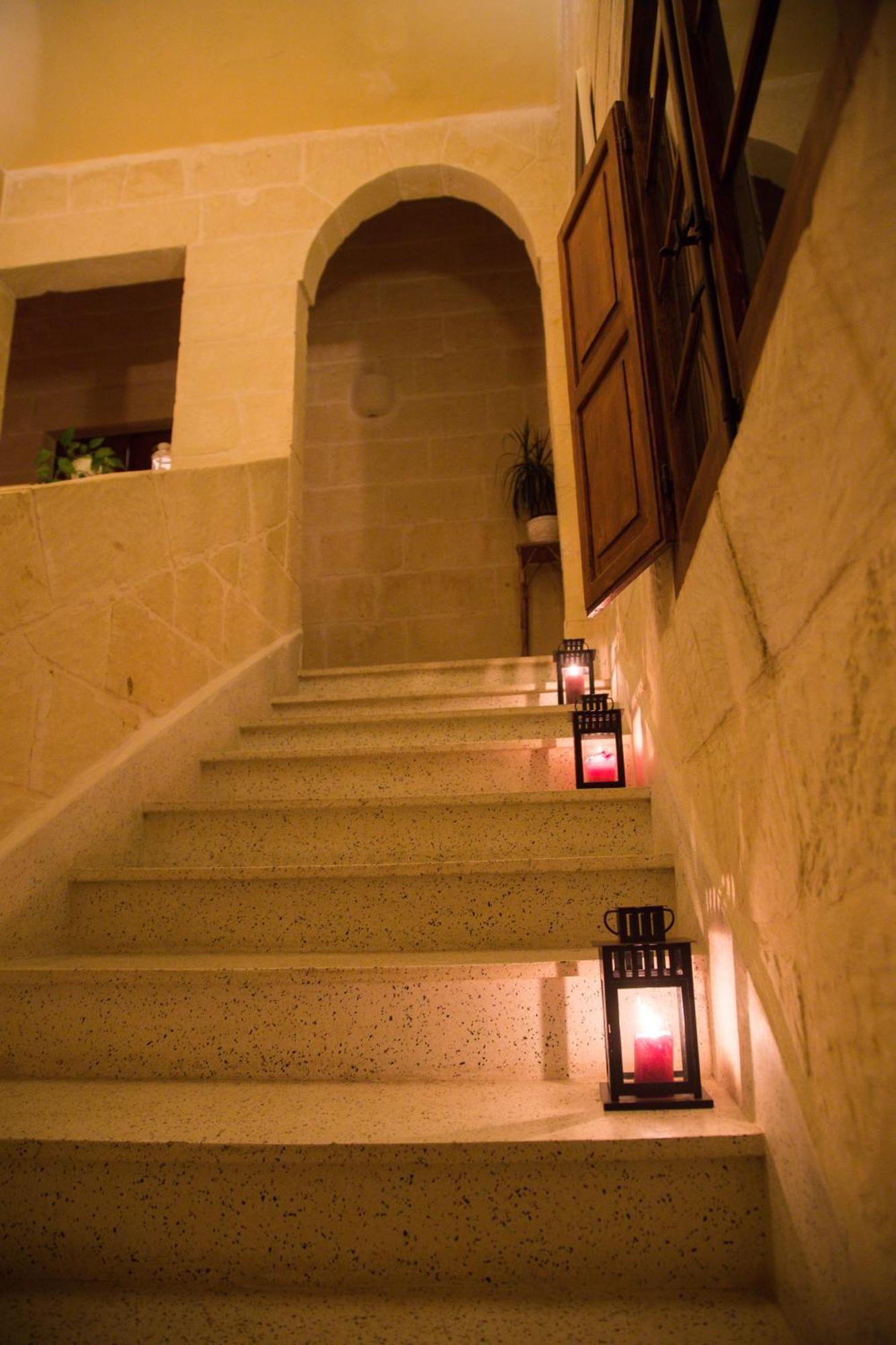 A La Maison B&B Xagħra Екстериор снимка