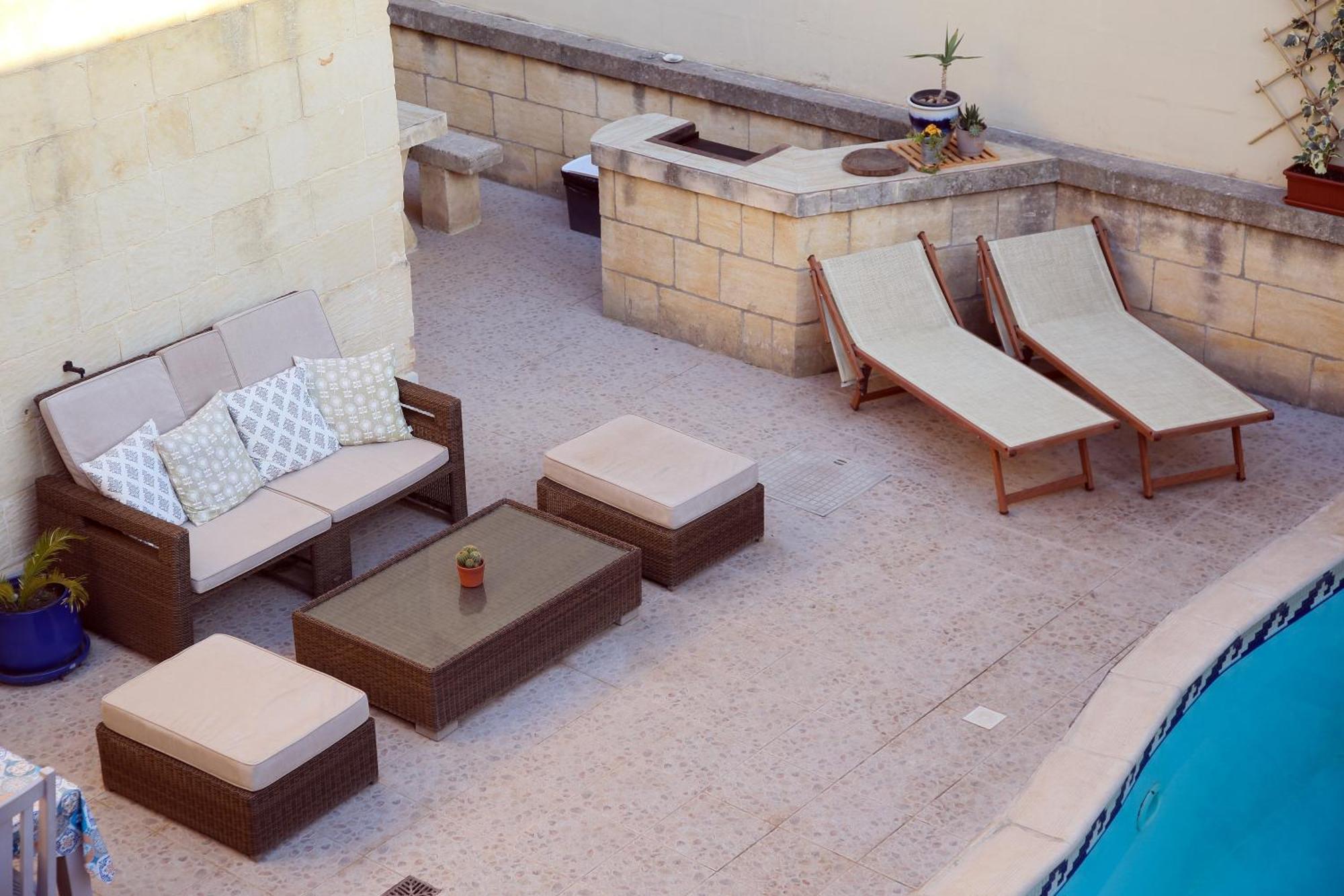 A La Maison B&B Xagħra Екстериор снимка