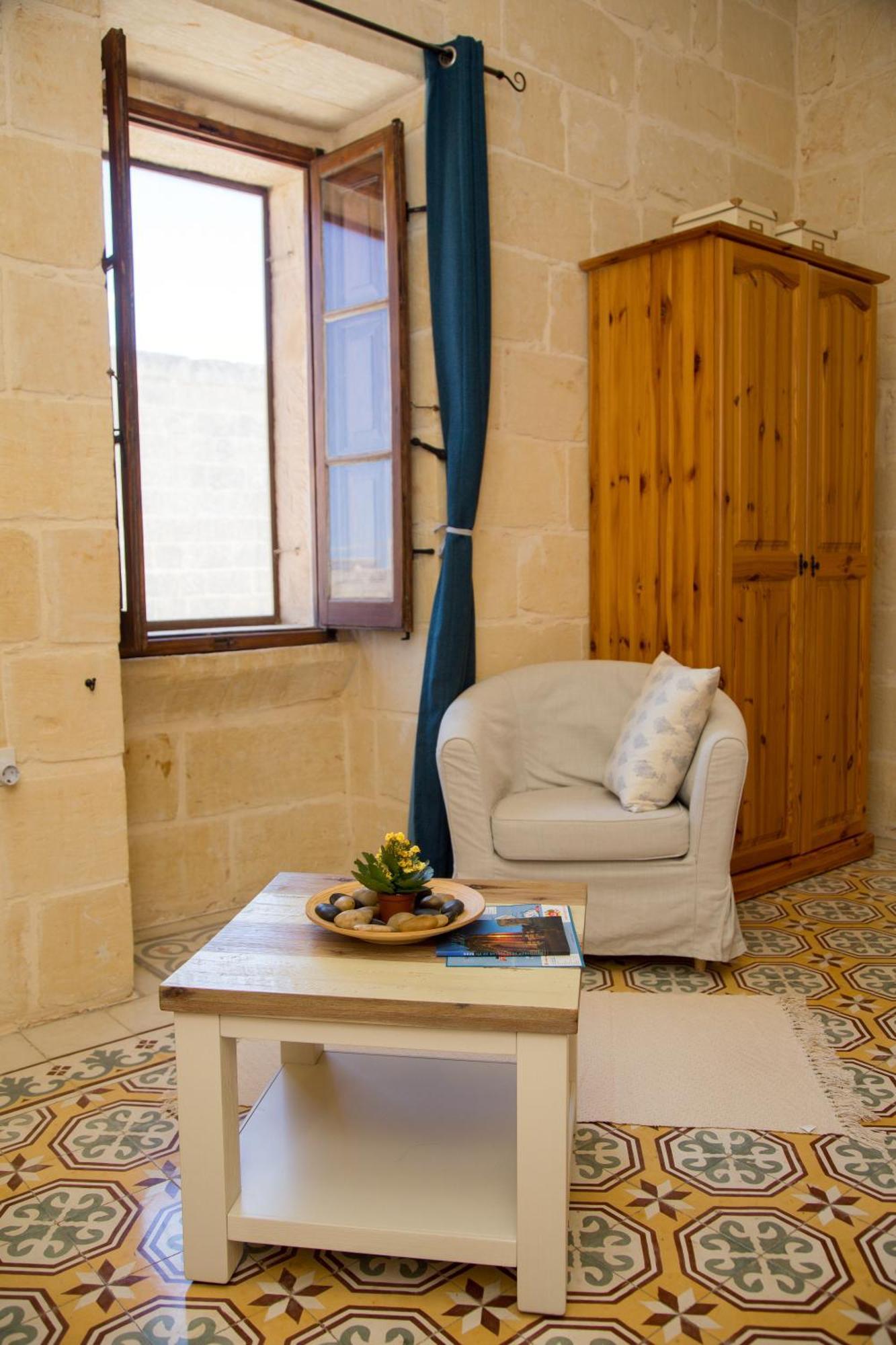 A La Maison B&B Xagħra Екстериор снимка