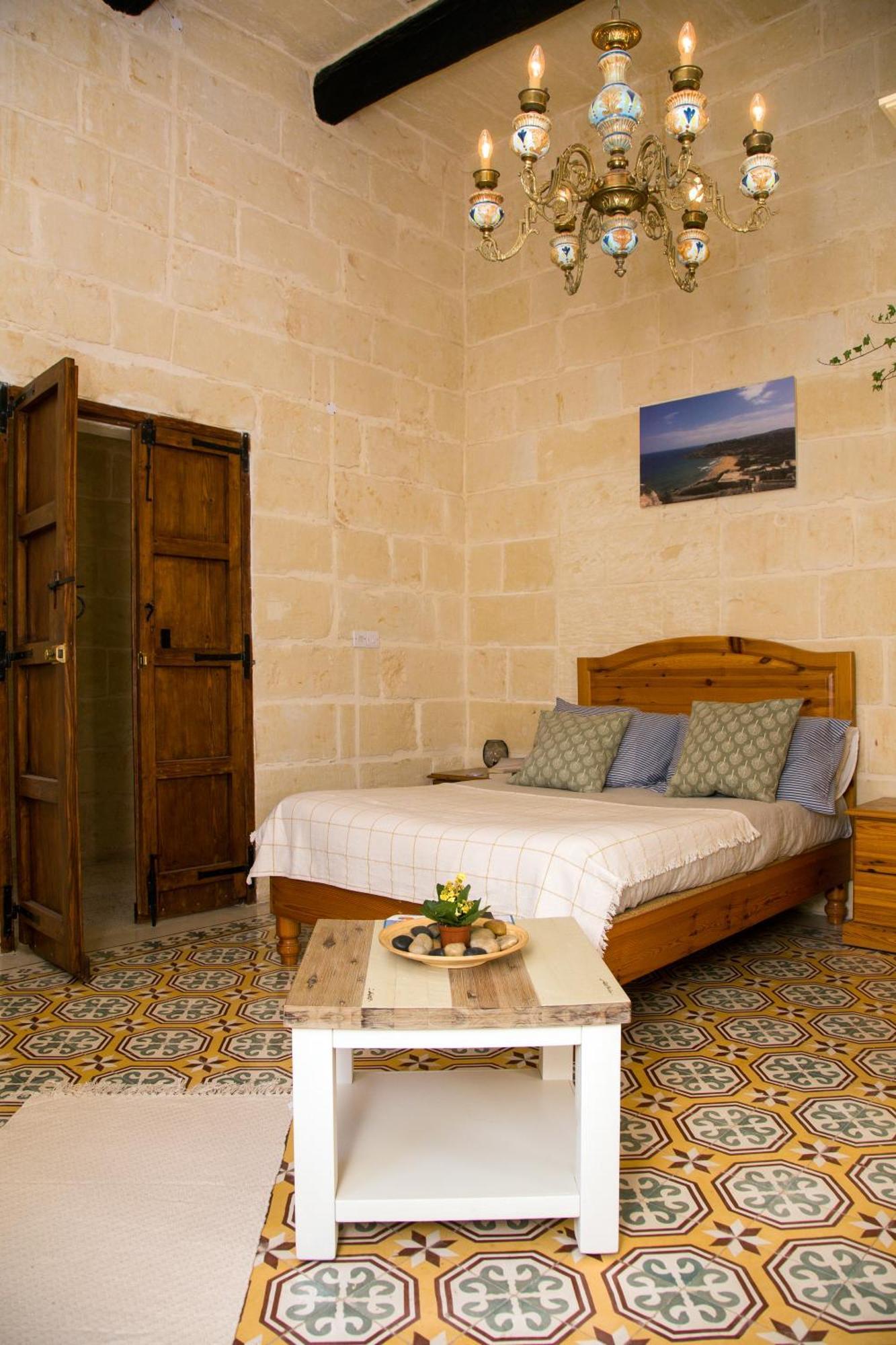 A La Maison B&B Xagħra Екстериор снимка