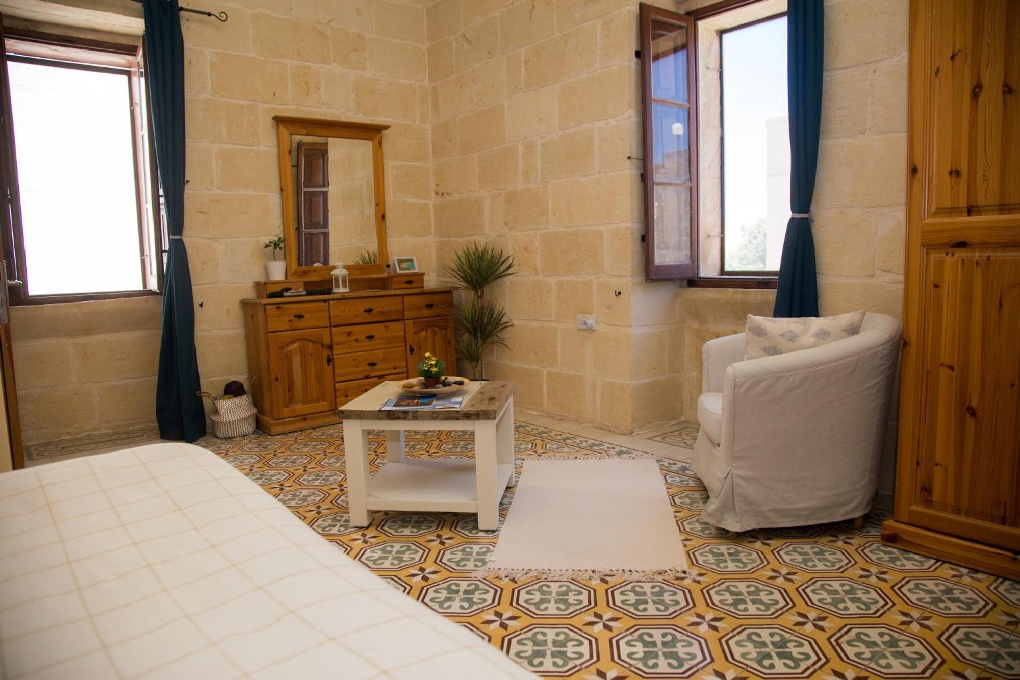 A La Maison B&B Xagħra Екстериор снимка