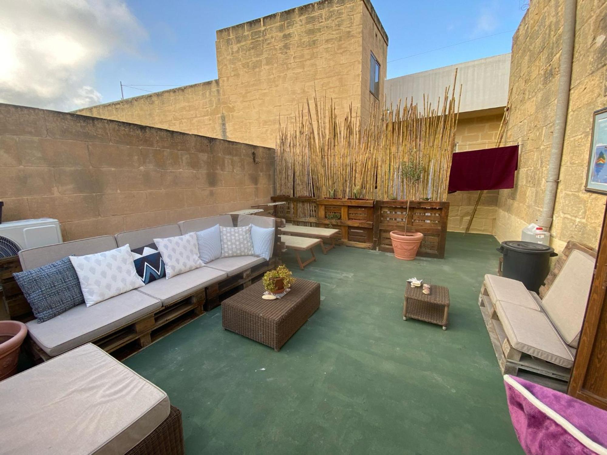 A La Maison B&B Xagħra Екстериор снимка